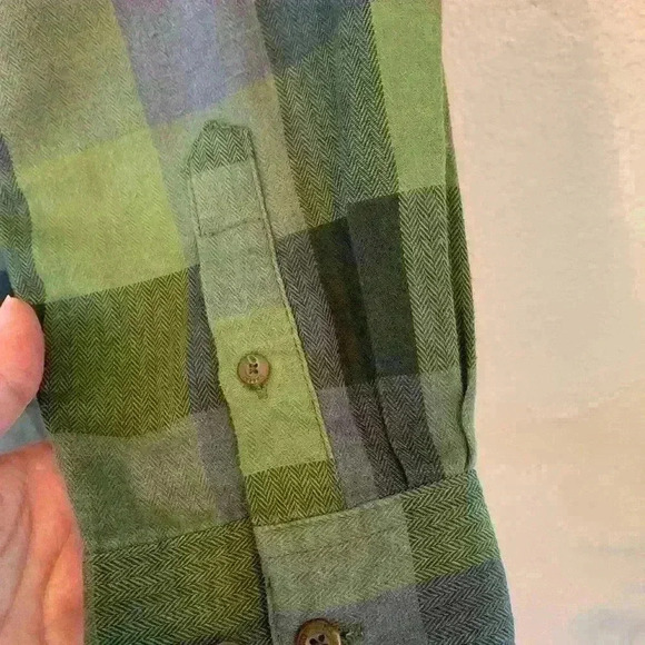 Green plaid Haggar button down long sleeve shirt size large - Picture 4 of 7